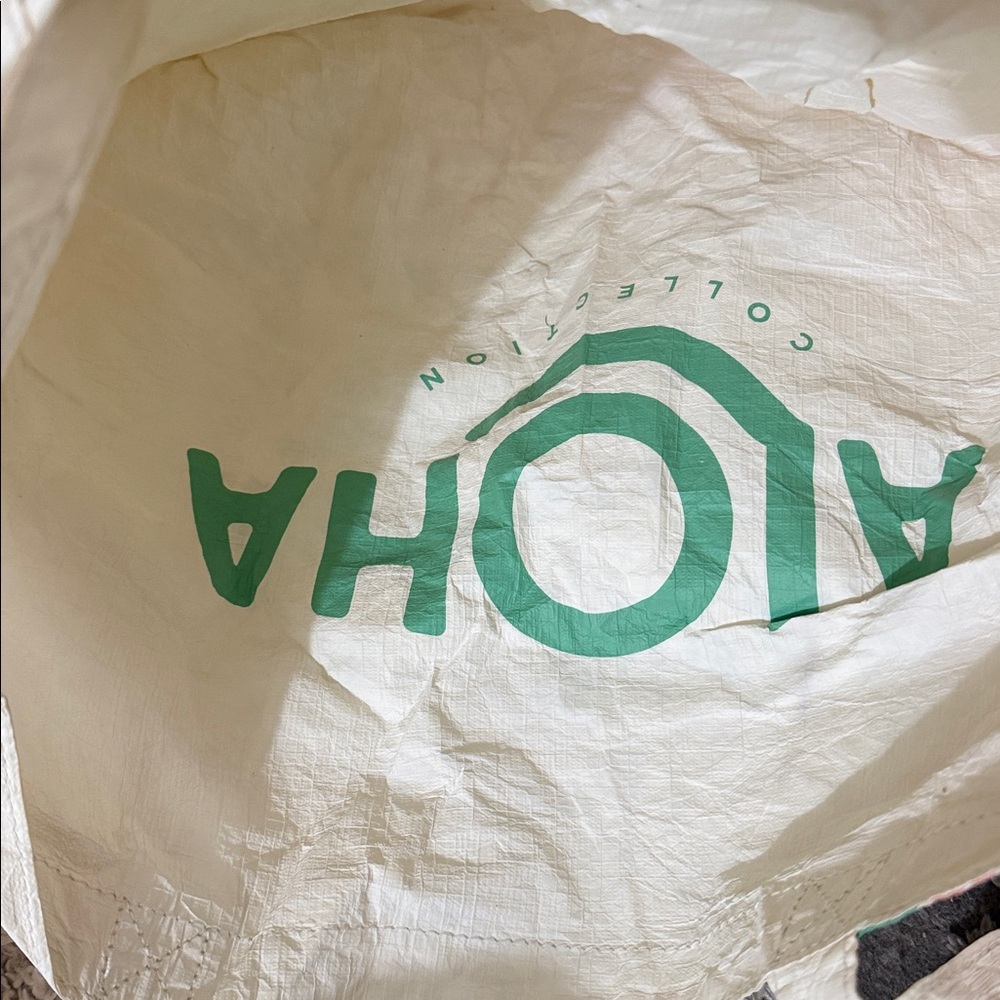 Aloha Collection bundle - Picture 7 of 17